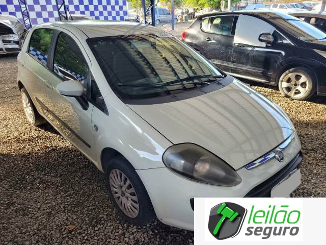 LOTE 030 FIAT/PUNTO ATTRACTIVE 1.4 EVO 2013