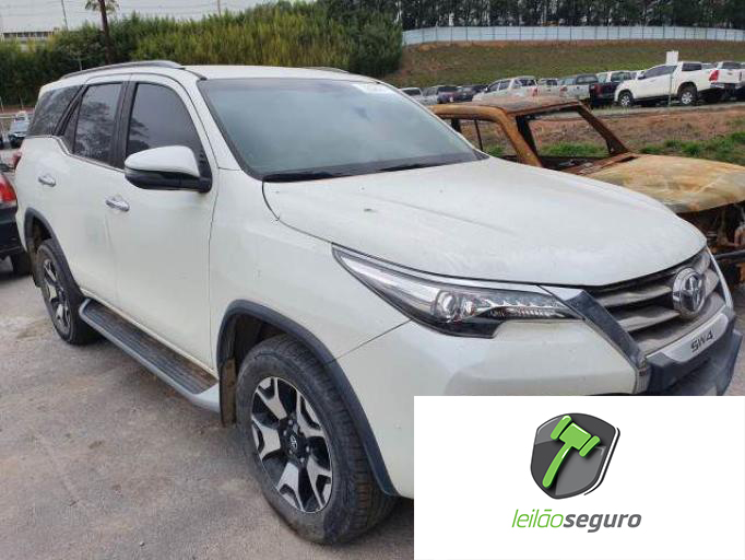LOTE 010 TOYOTA SW4 2019