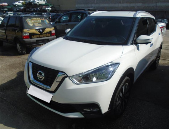 LOTE 024 NISSAN KICKS SL CVT 2019