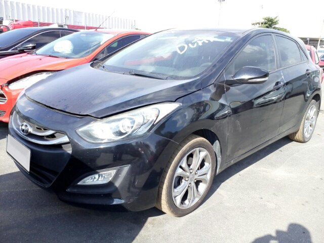 LOTE 060 Hyundai I30  1.6 16V S-CVVT GD 2013