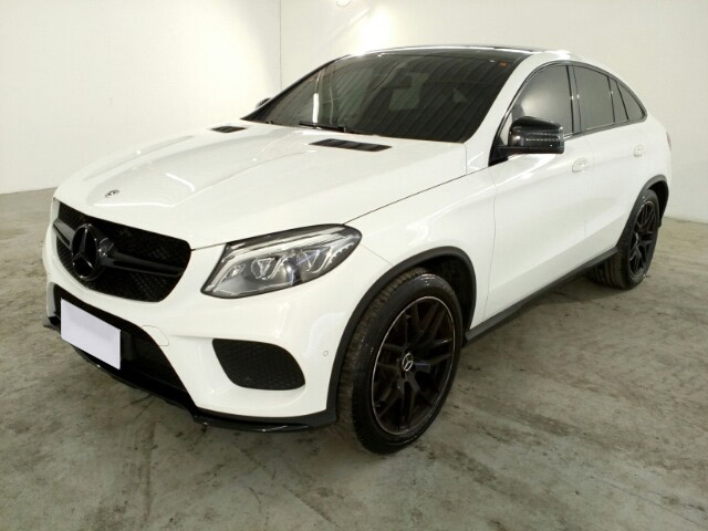 LOTE 077 Mercedes-Benz GLE 400 Highway 4Matic Coupe 2019
