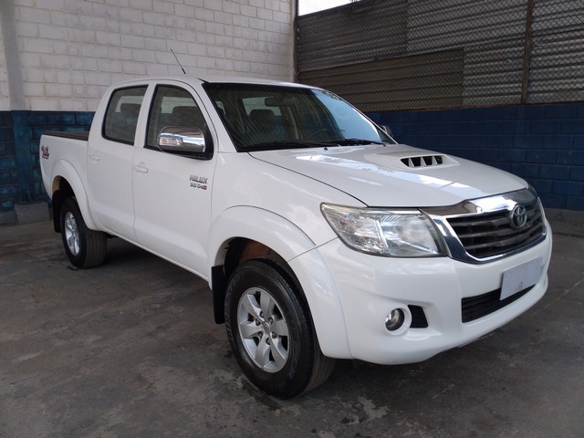 LOTE 019 HILUX CD 4X4 SRV 2014/2014 
