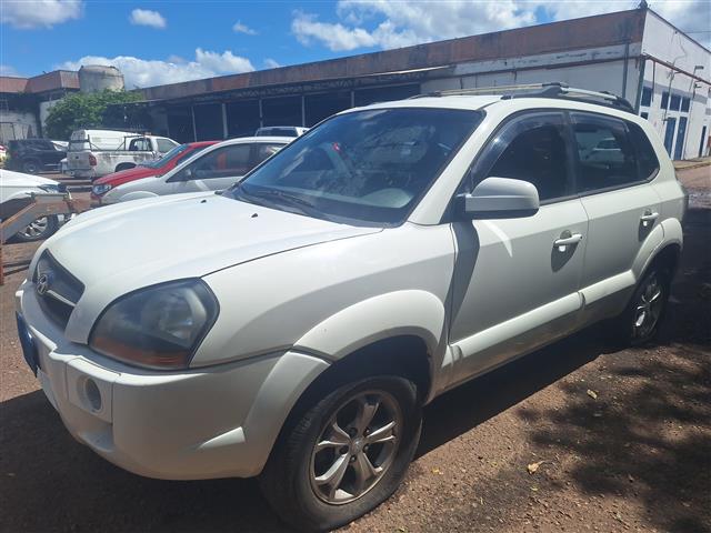 LOTE 021 TUCSON GLSB 2016/2017