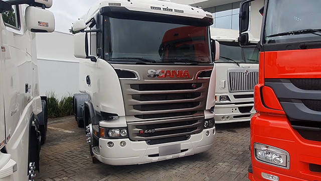 LOTE 016 Scania R-440 A 6X4 2P (Diesel) (E5)