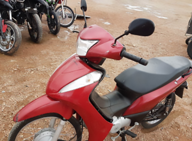 Lote 010 - HONDA BIZ 125 ES MIX