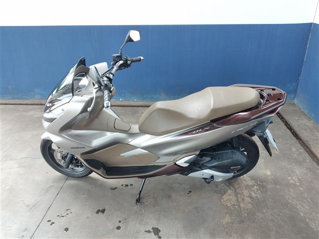 LOTE 060 PCX 150 DLX ABS 2021/2022