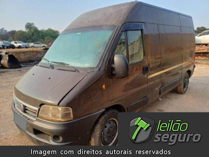 LOTE 018 DUCATO FURGAO MAXI CARGO