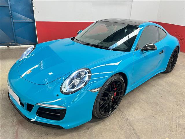 LOTE 064 PORSCHE 911CARRERA GTS