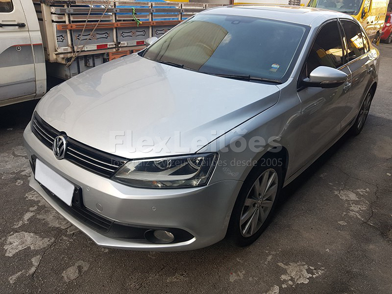 LOTE 033 Jetta 2.0 8V Triptronic 2012